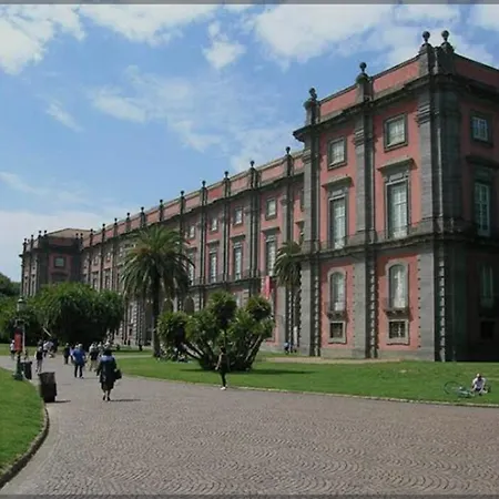 House Serapide-real Capodimonte